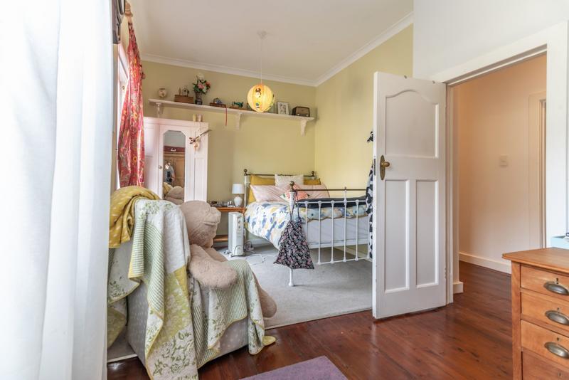 To Let 5 Bedroom Property for Rent in Zwaanswyk Western Cape